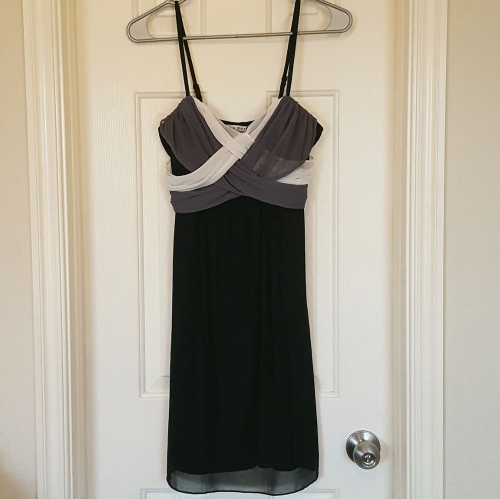 Spaghetti strap dress - Picture 2 of 3